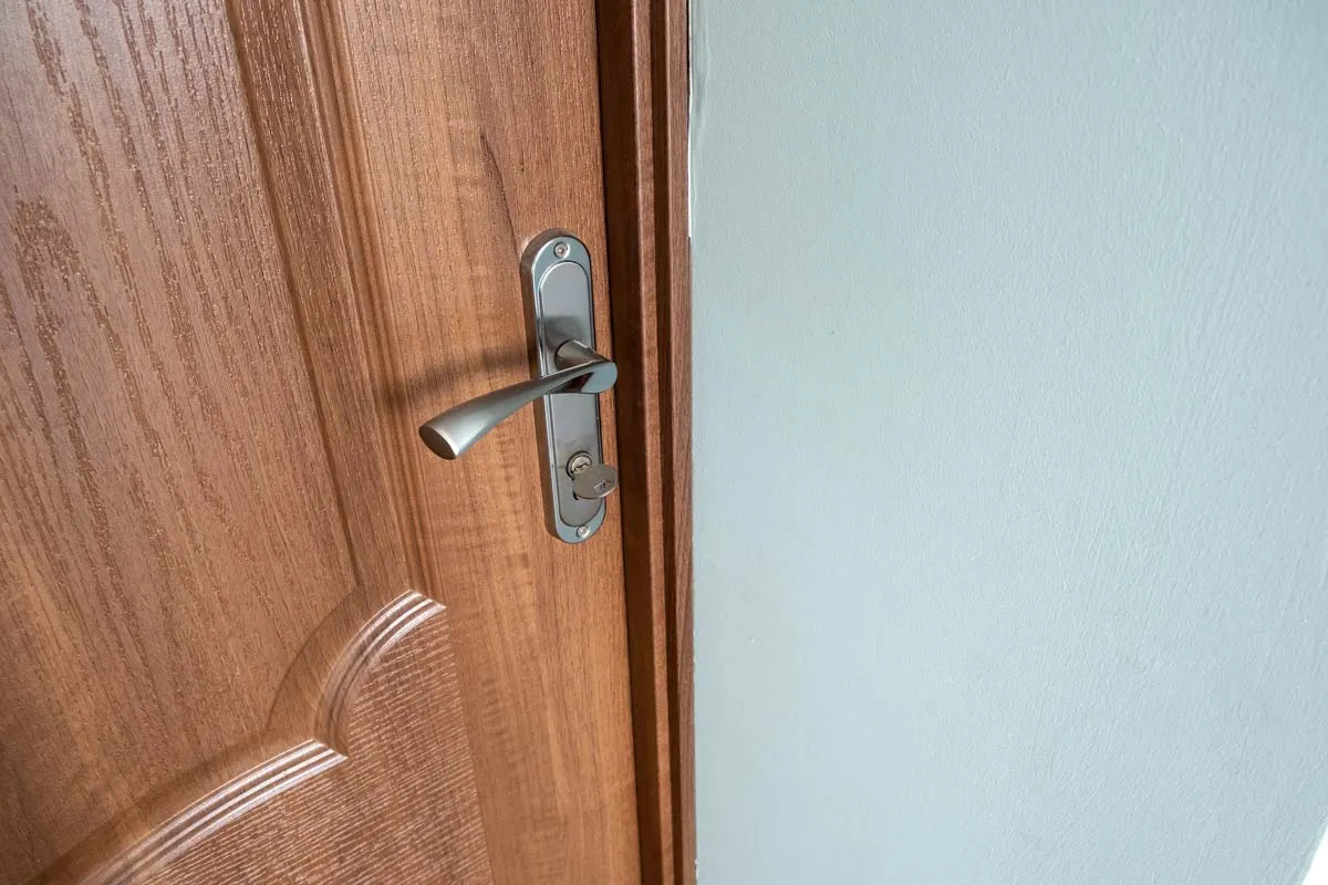 Door installation & repair