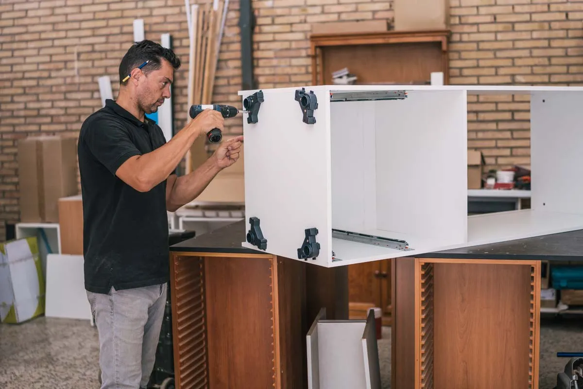 Furniture assembly